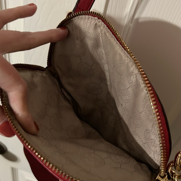 Micheal Kors crossbody bag - Picture 3 of 7